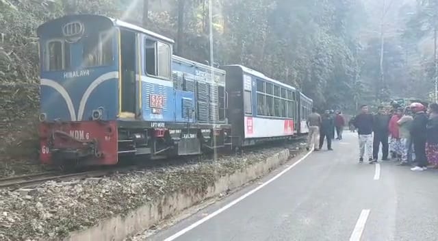 पहाड़ पर ट्रेन से कटकर व्यक्ति की हुई दर्दनाक मौत