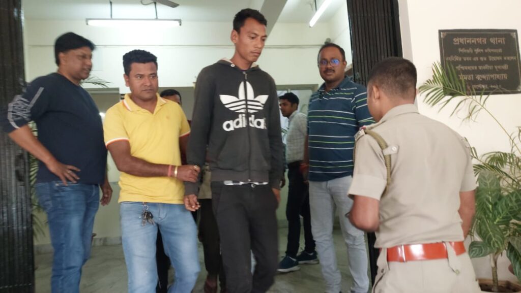 सिलीगुड़ी में चोरी के आरोप में तीन गिरफ्तार