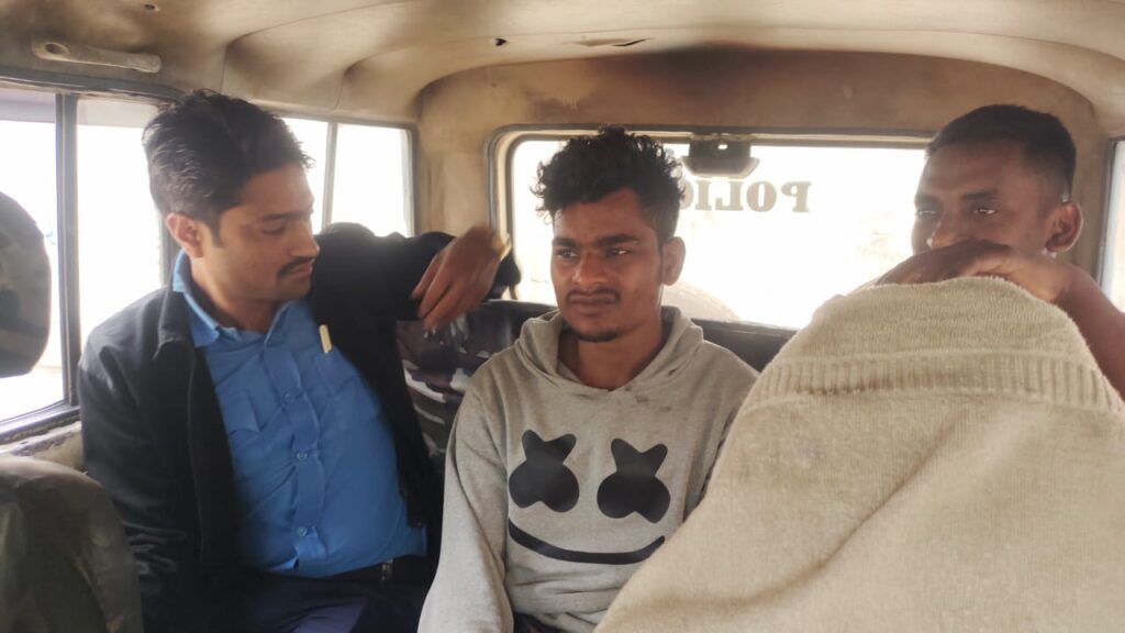 सिलीगुड़ी में वैन चोरी के आरोप में युवक गिरफ्तार