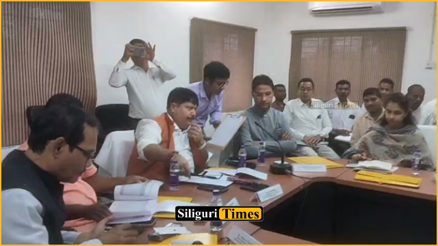 सिलीगुड़ी में बंद चाय बागानों को फिर से खोलने पर मंत्री का आपात बैठक