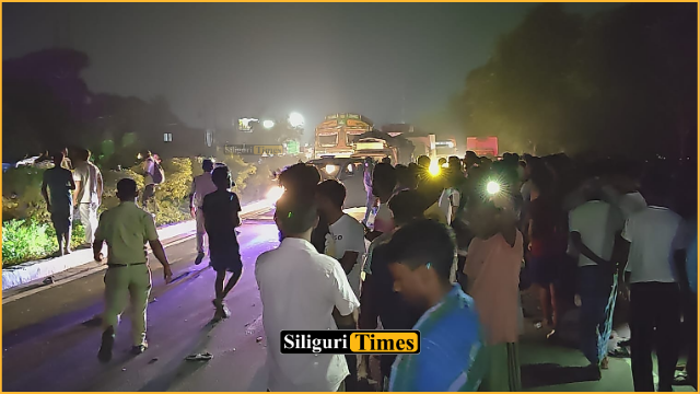 राजगंज में दर्दनाक सड़क हादसा: बाइक चालक की मौत, पत्नी गंभीर