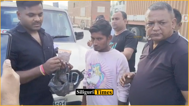 ब्राउन शुगर की खरीद-बिक्री से पहले माटीगाड़ा पुलिस ने युवक को दबोचा, 61 ग्राम मादक पदार्थ बरामद