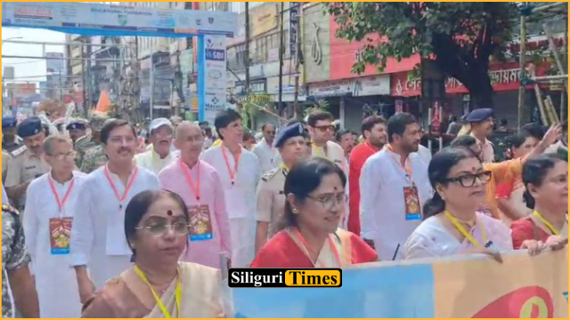 शताब्दी वर्ष के उत्साह में मित्र सम्मिलनी की भव्य शोभायात्रा, शंकर घोष और गौतम देव ने भी लिया हिस्सा